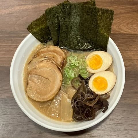 こんにちは、ラーメン愛好者の皆様🍜✨！涼しくなってきた季節に