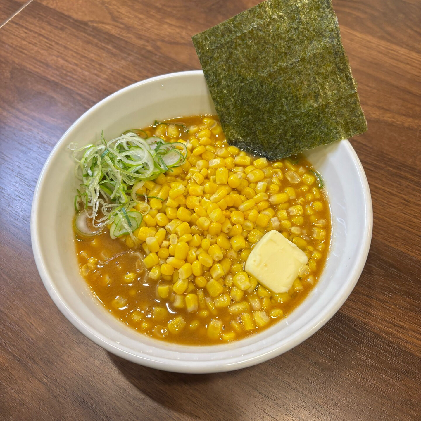 ラーメン愛好家の皆様、こんにちは！肌寒い日には、当店のラーメ